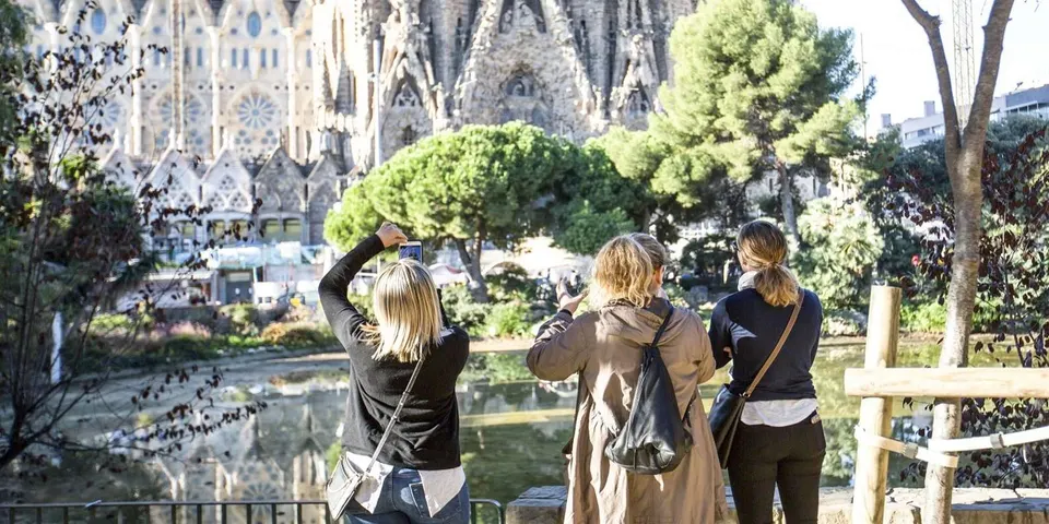 Barcelona Sagrada Familia guided tour facade details with sculptural carvings