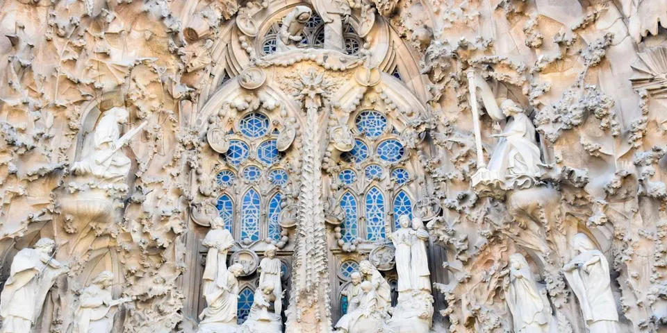 Barcelona Sagrada Familia skip-the-line guided tour interior view with soaring columns