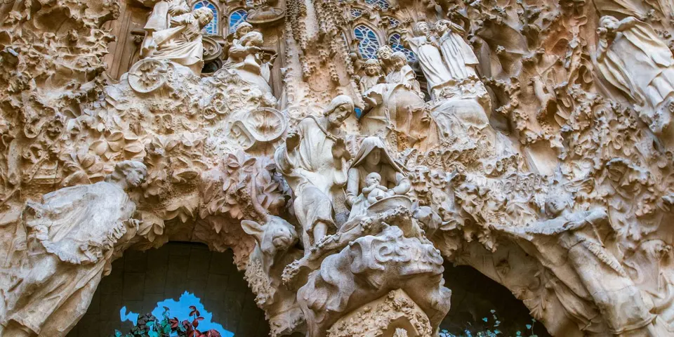 Sagrada Familia museum guided visit with models and architectural exhibits